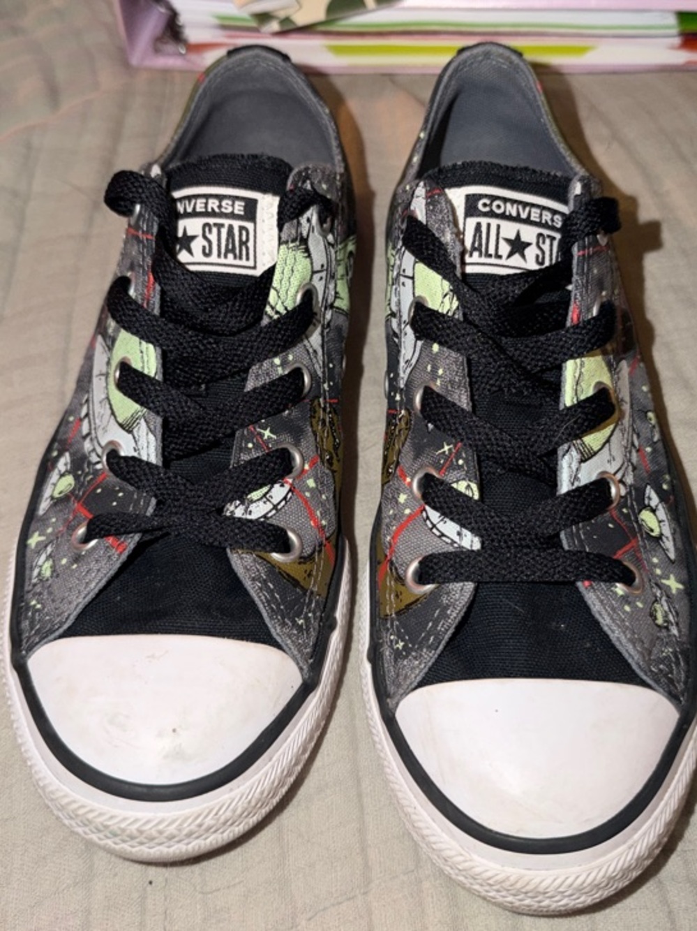 Converse Kids Black Low-Top Sneakers with Green & Red Graphic Stars